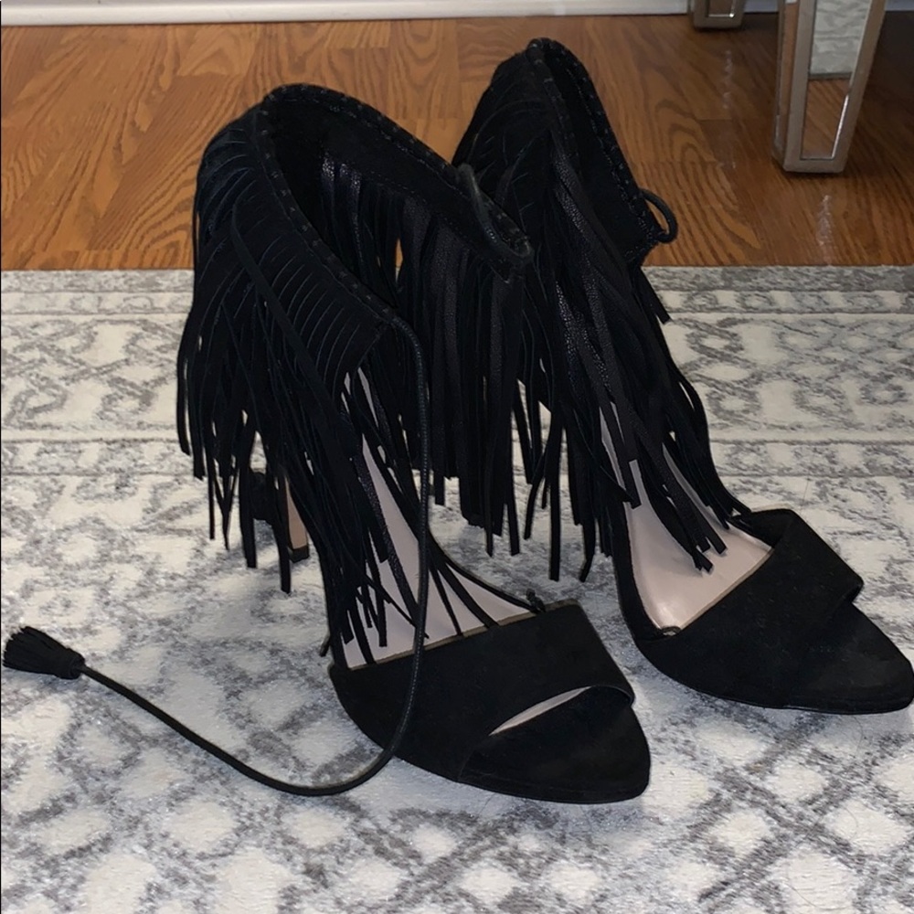 Beautiful suede heels!!